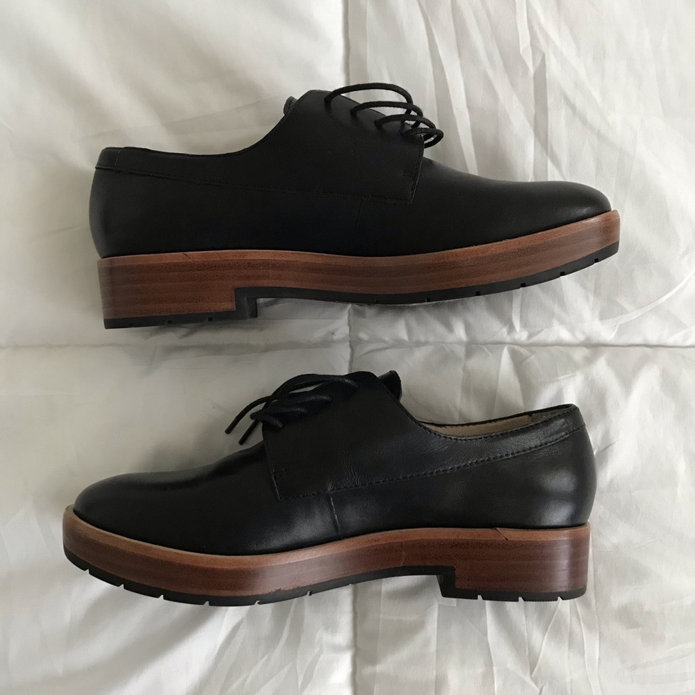 Pour La Victoire Black Leather Shoes Size 6
